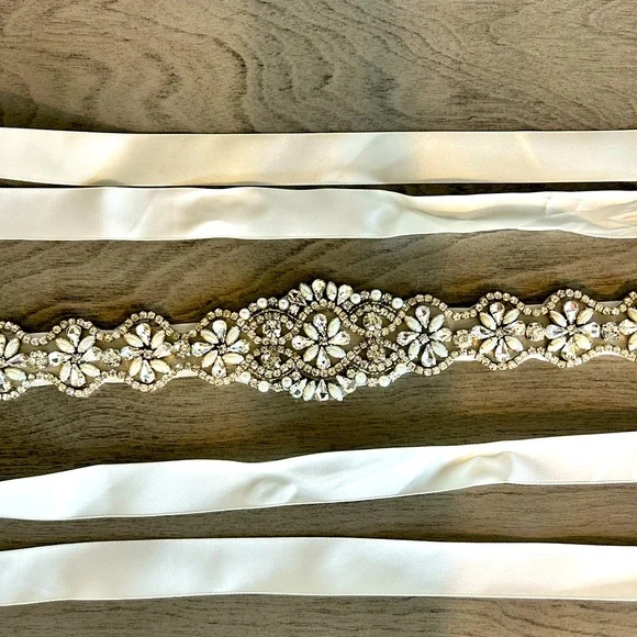 Accessories | Bejeweled Accent Belt | Poshmark display picture 1